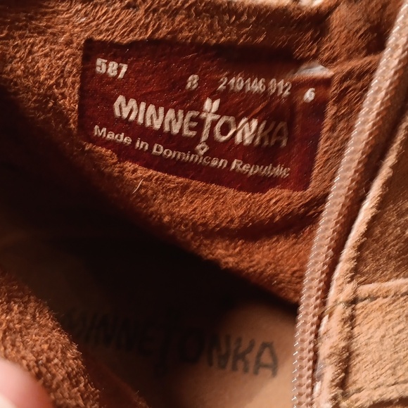 Minnetonka Brown Suede Ankle Boots Size 8 - Picture 12 of 15
